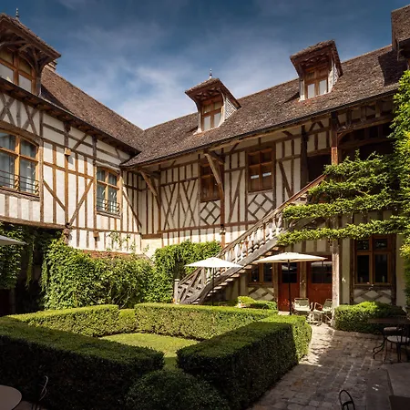 La Maison De Rhodes & Hotel Troyes