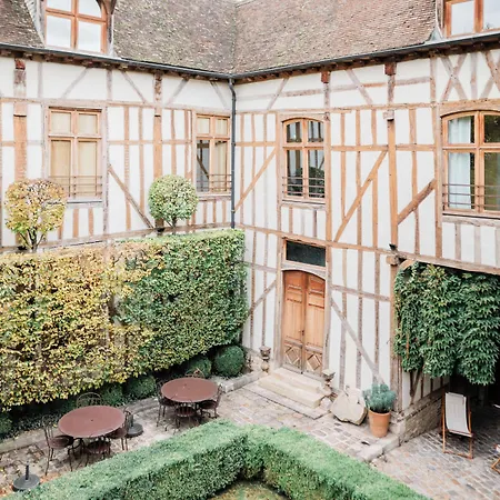 La Maison De Rhodes&spa Troyes